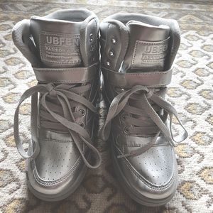 Ubfen silver hi cut sneakers